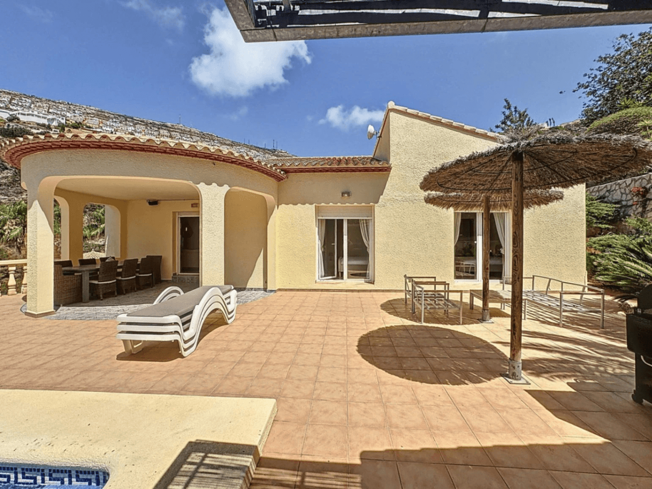 Villa Cumbre del Sol avec piscine privée