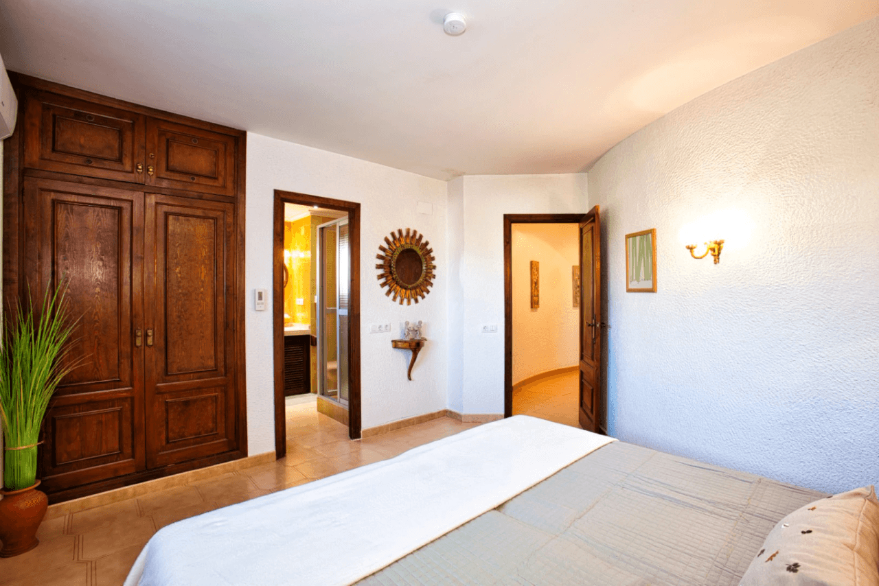 Villa traditionnelle avec vue sur la mer à vendre à Benissa