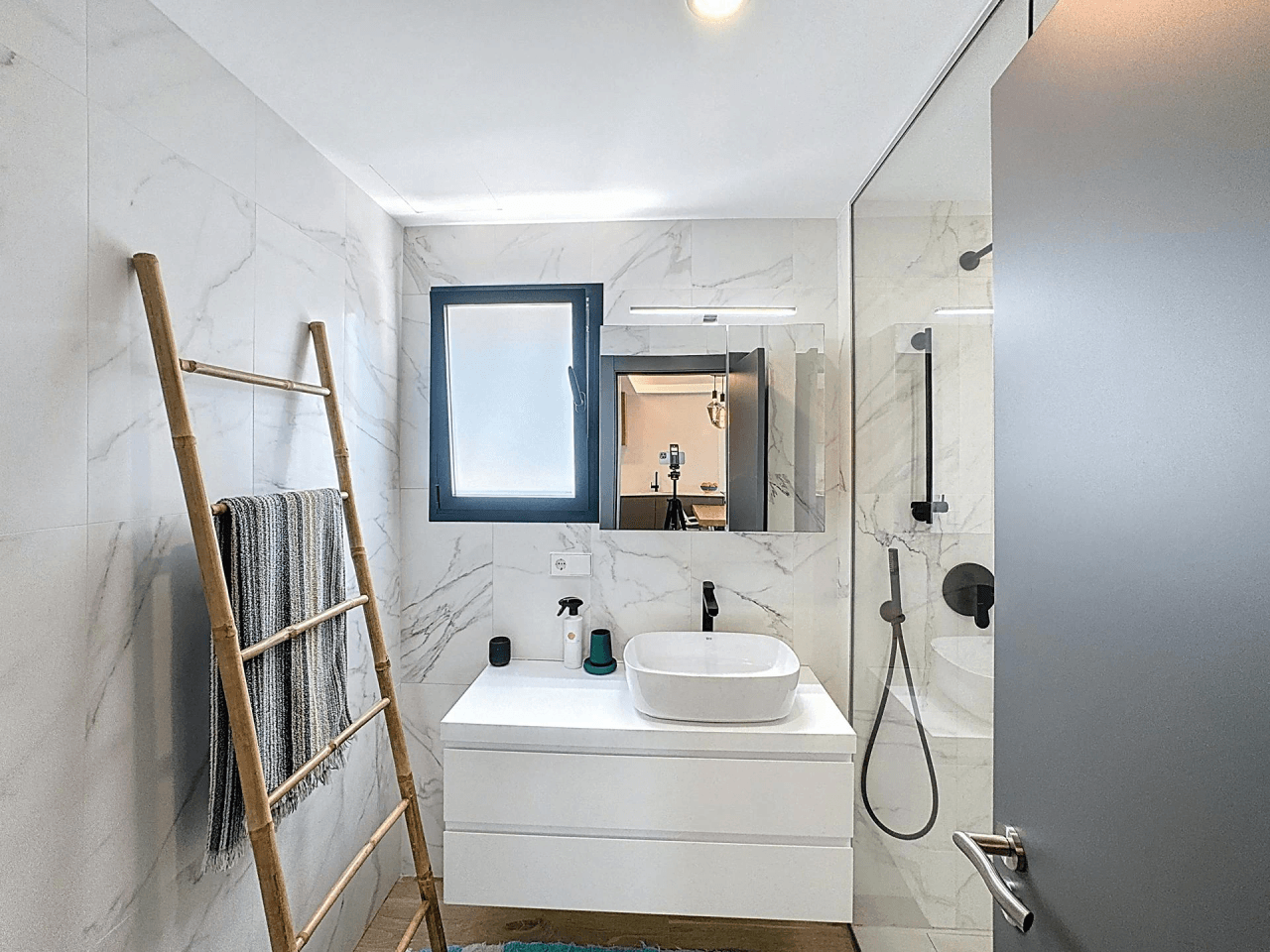 Impressionnant penthouse moderne à Cumbre del Sol avec vues panoramiques dans les Jardins de Montecala