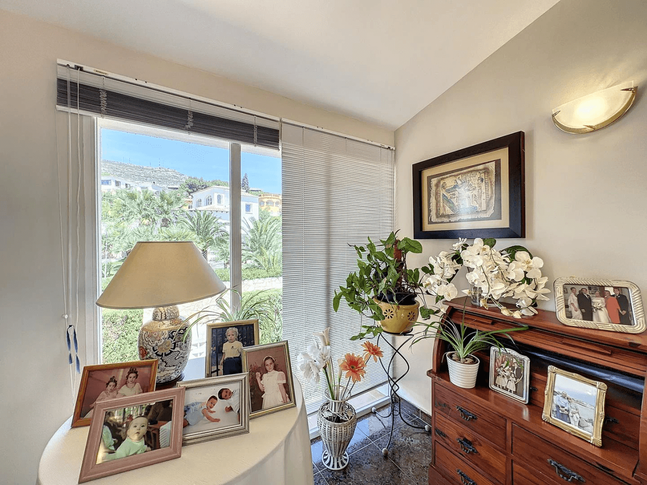 Villa Cumbre del Sol avec piscine privée proche de tous les services
