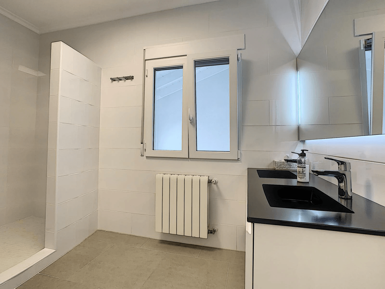 Villa rénovée à Cumbre del Sol avec vue sur la mer