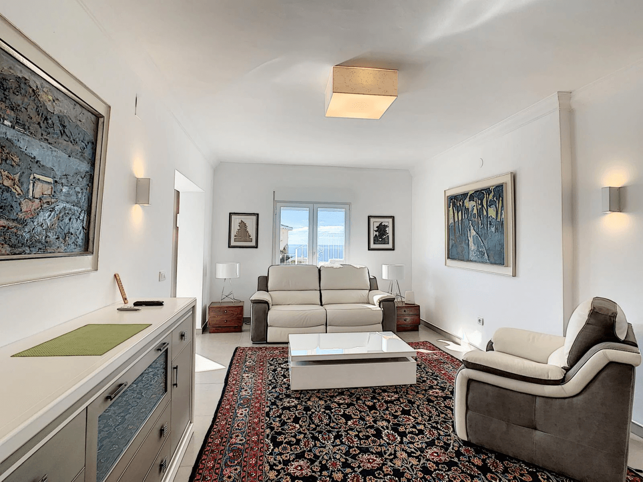 Villa rénovée à Cumbre del Sol avec vue sur la mer