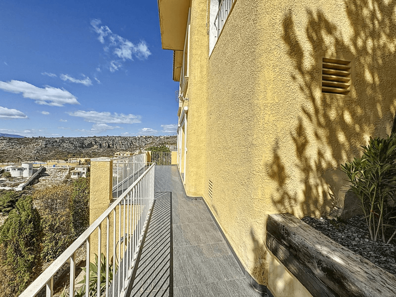 Villa Cumbre del Sol avec des vues spectaculaires