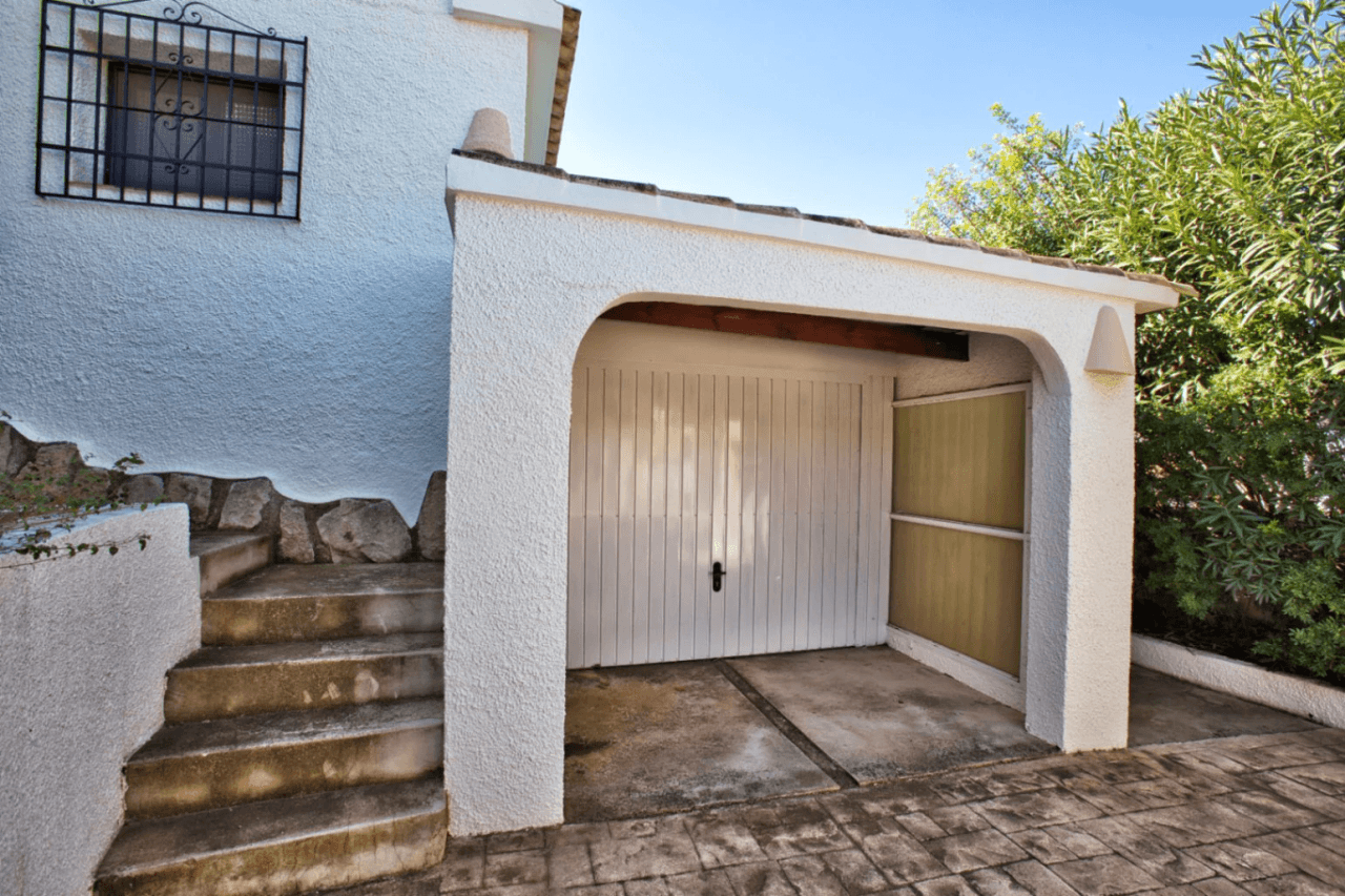 Villa traditionnelle avec vue sur la mer à vendre à Benissa