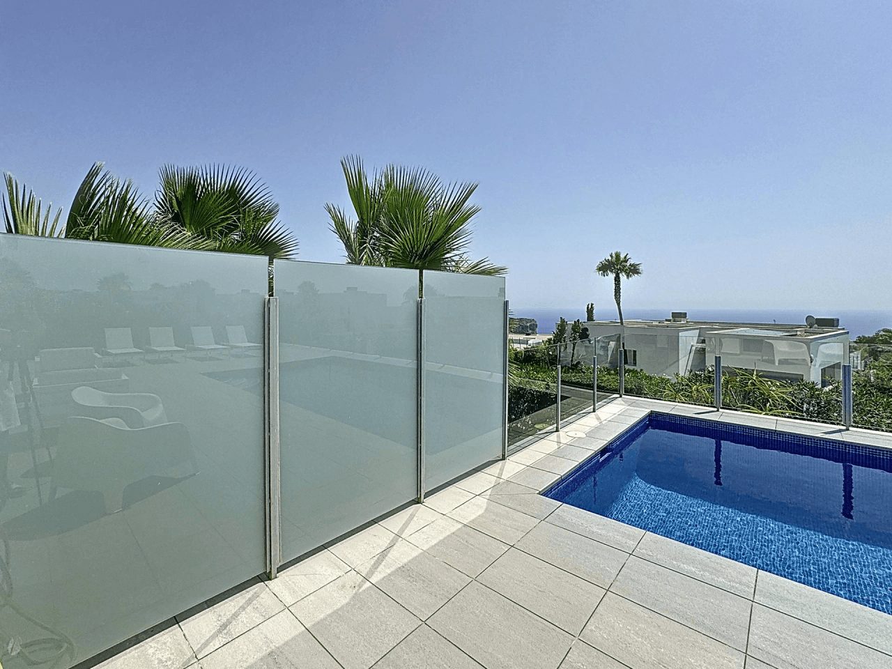 Villa moderne Cumbre del Sol avec vue sur la mer