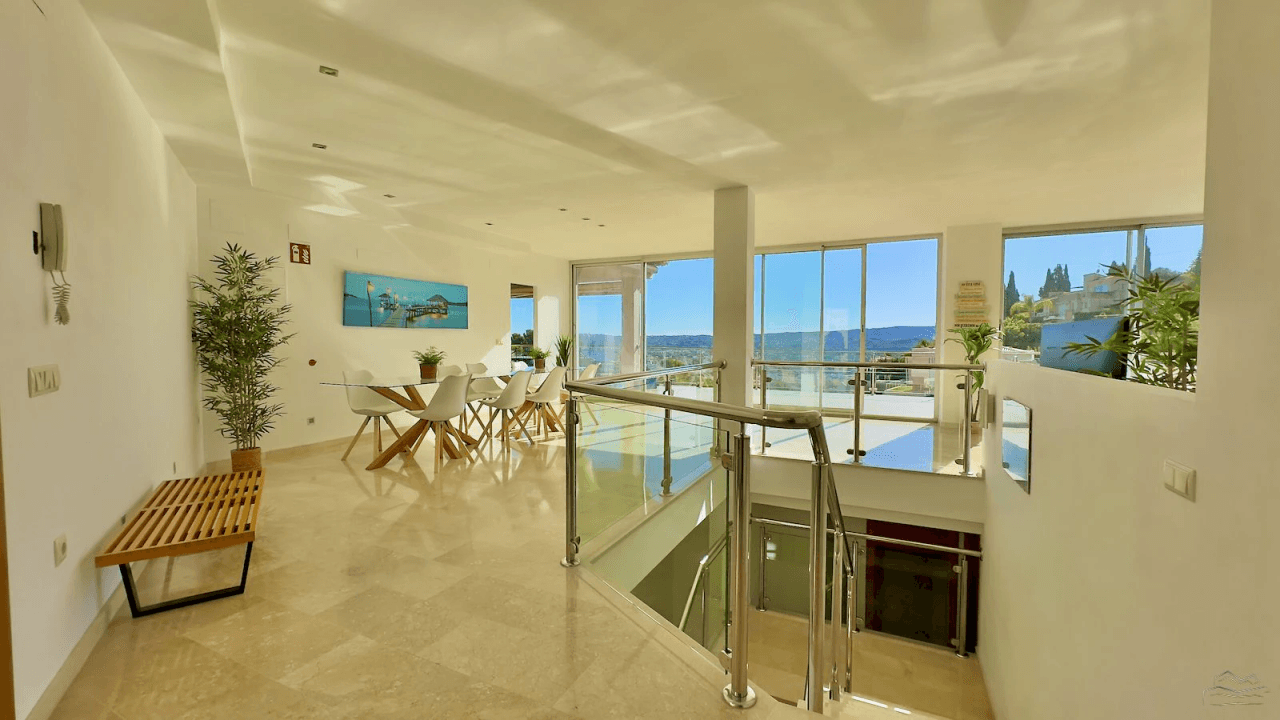 Villa moderne à vendre à La Corona avec vue sur la mer - Javea