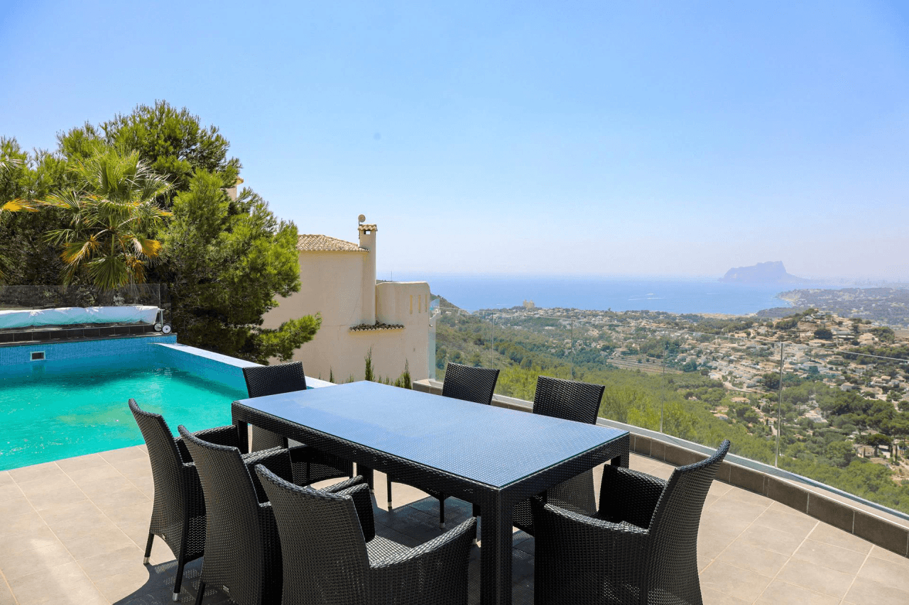 Villa moderne avec vue panoramique