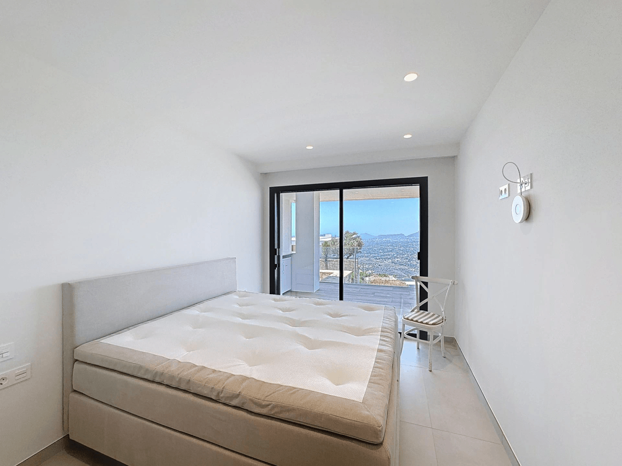 Cumbre del Sol Villa de lujo con vistas panorámicas en residencial Jazmines