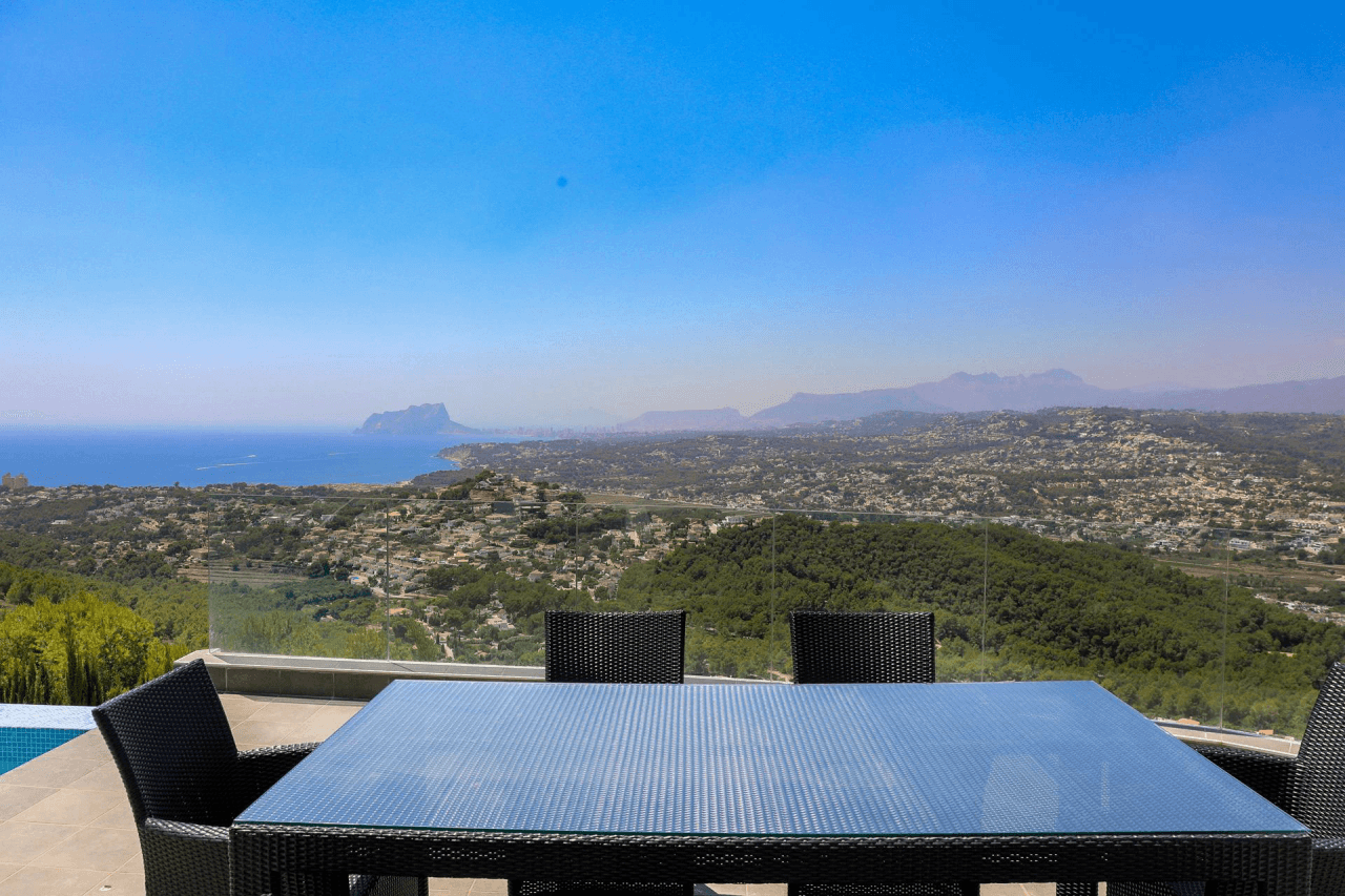 Villa moderne avec vue panoramique