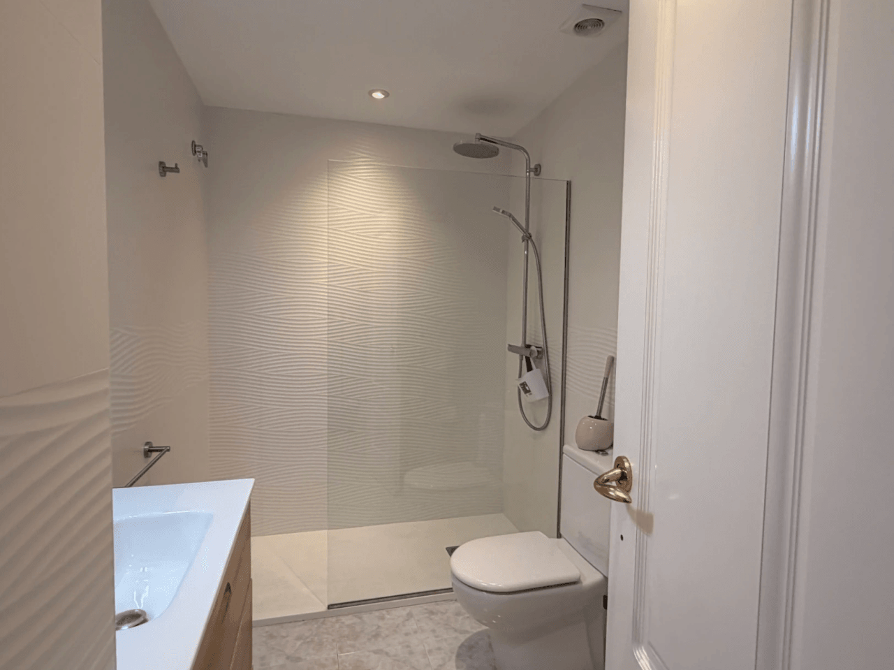 Apartamento en primera línea con vista al mar en venta en Platgetes, Moraira