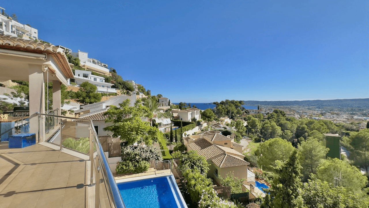 Villa moderne à vendre à La Corona avec vue sur la mer - Javea