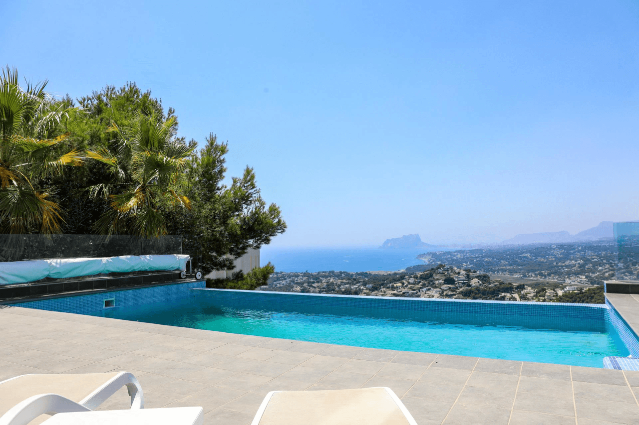 Villa moderne avec vue panoramique