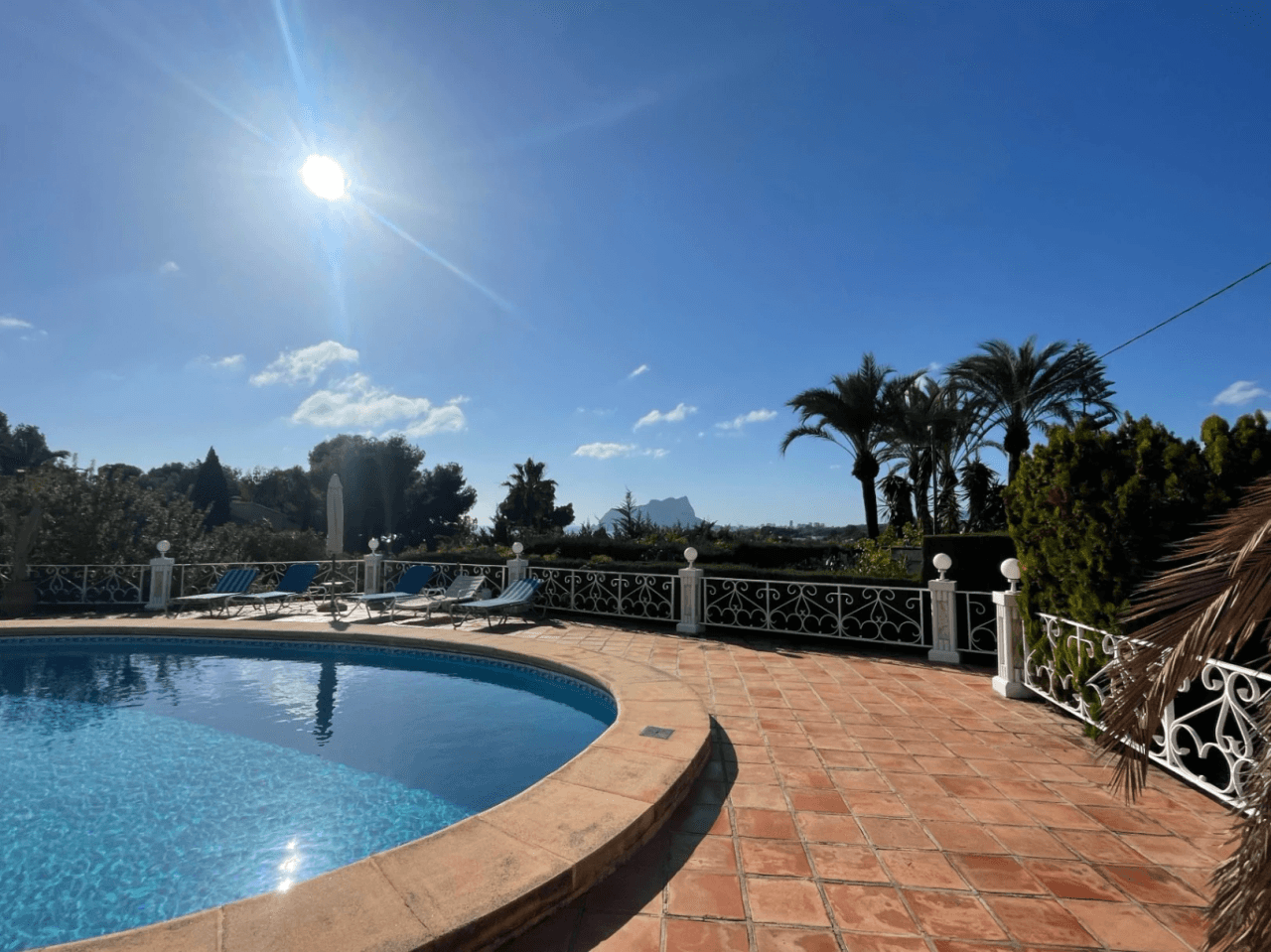 Villa de plain-pied à vendre avec une vue mer magnifique, à proximité des commodités à San Jaime, Benissa