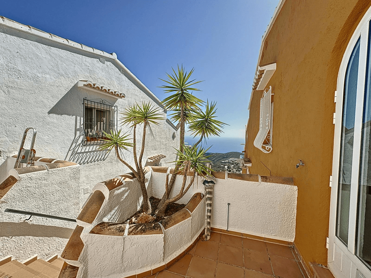 Cumbre del Sol appartement avec des vues spectaculaires sur la mer à Pueblo Panorama
