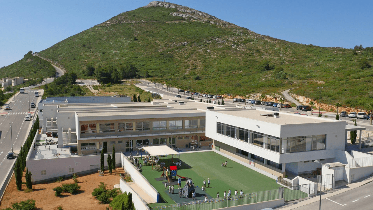 Villa rénovée Cumbre del Sol avec vues panoramiques sur la mer