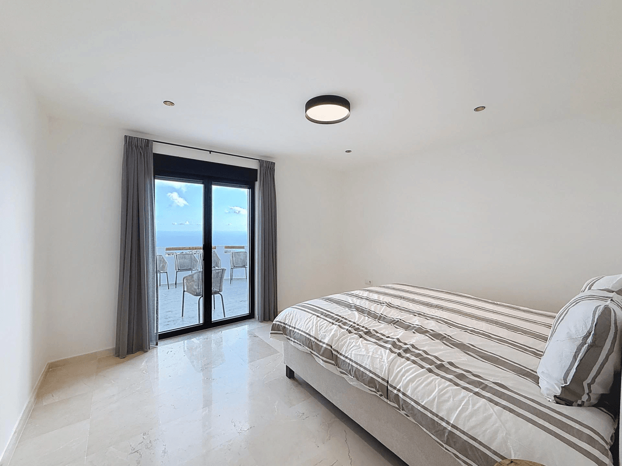 Villa rénovée Cumbre del Sol avec vues panoramiques sur la mer