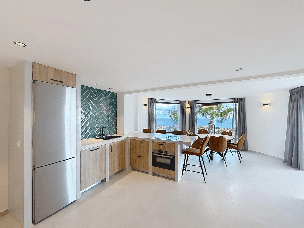 Villa rénovée Cumbre del Sol avec vues panoramiques sur la mer
