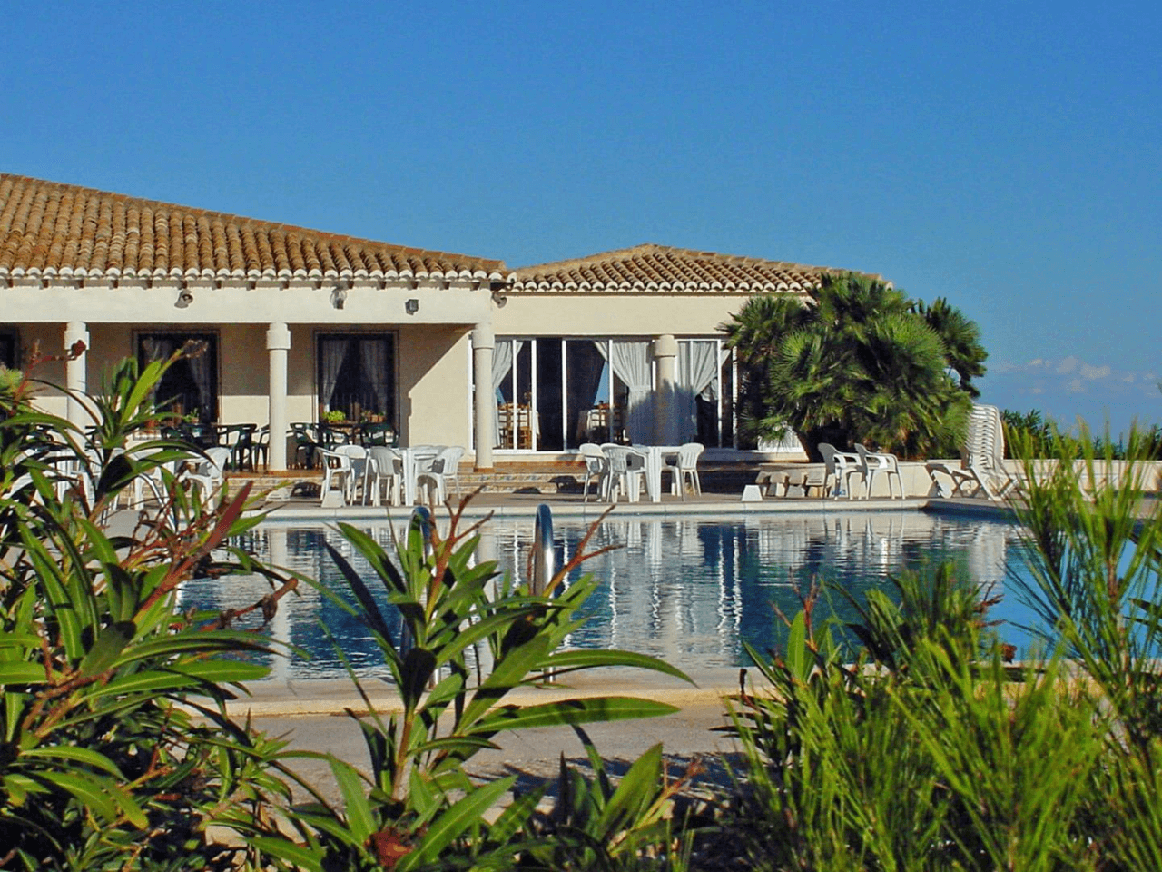 Villa rénovée Cumbre del Sol avec vues panoramiques sur la mer