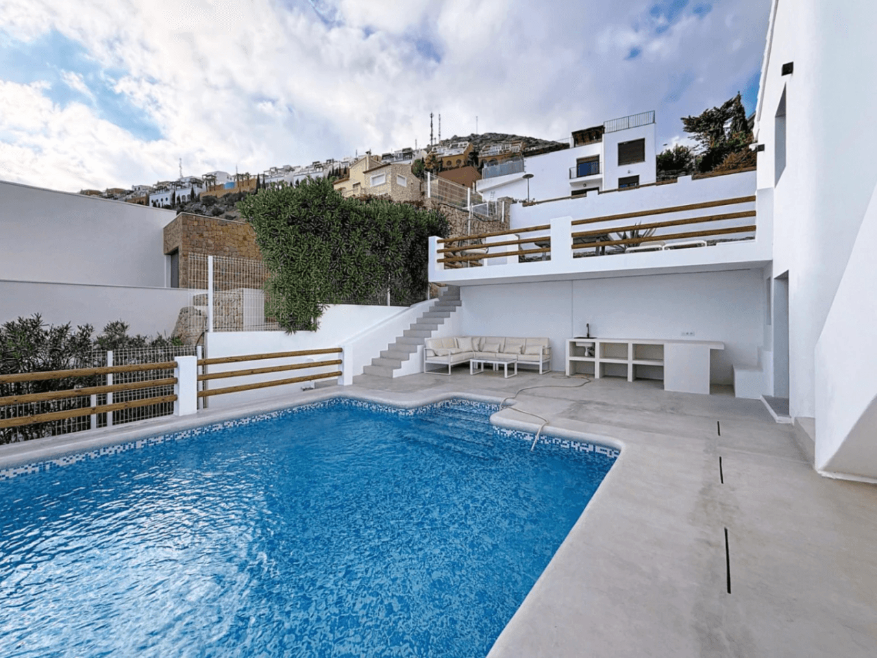 Villa rénovée Cumbre del Sol avec vues panoramiques sur la mer