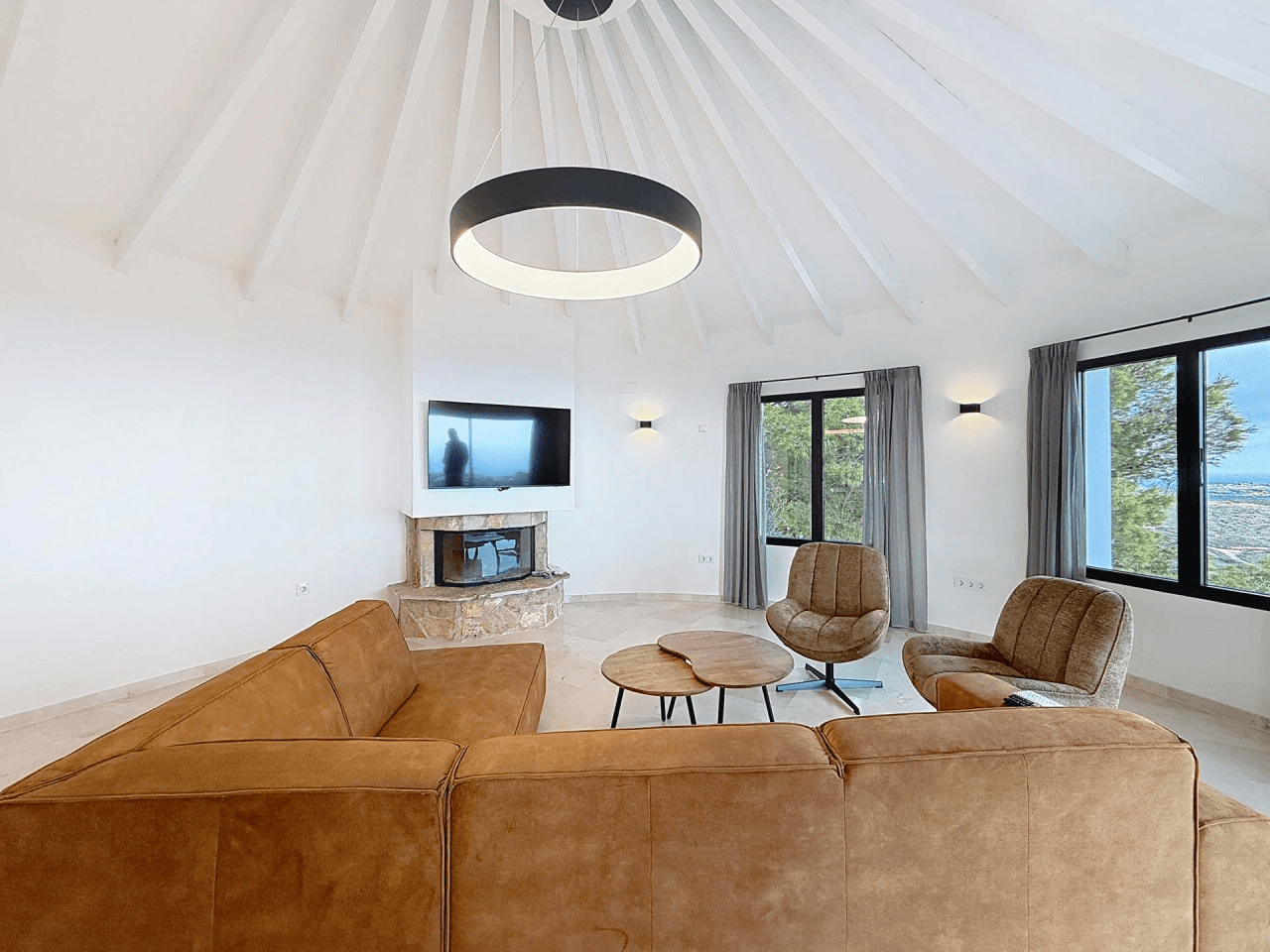 Villa rénovée Cumbre del Sol avec vues panoramiques sur la mer