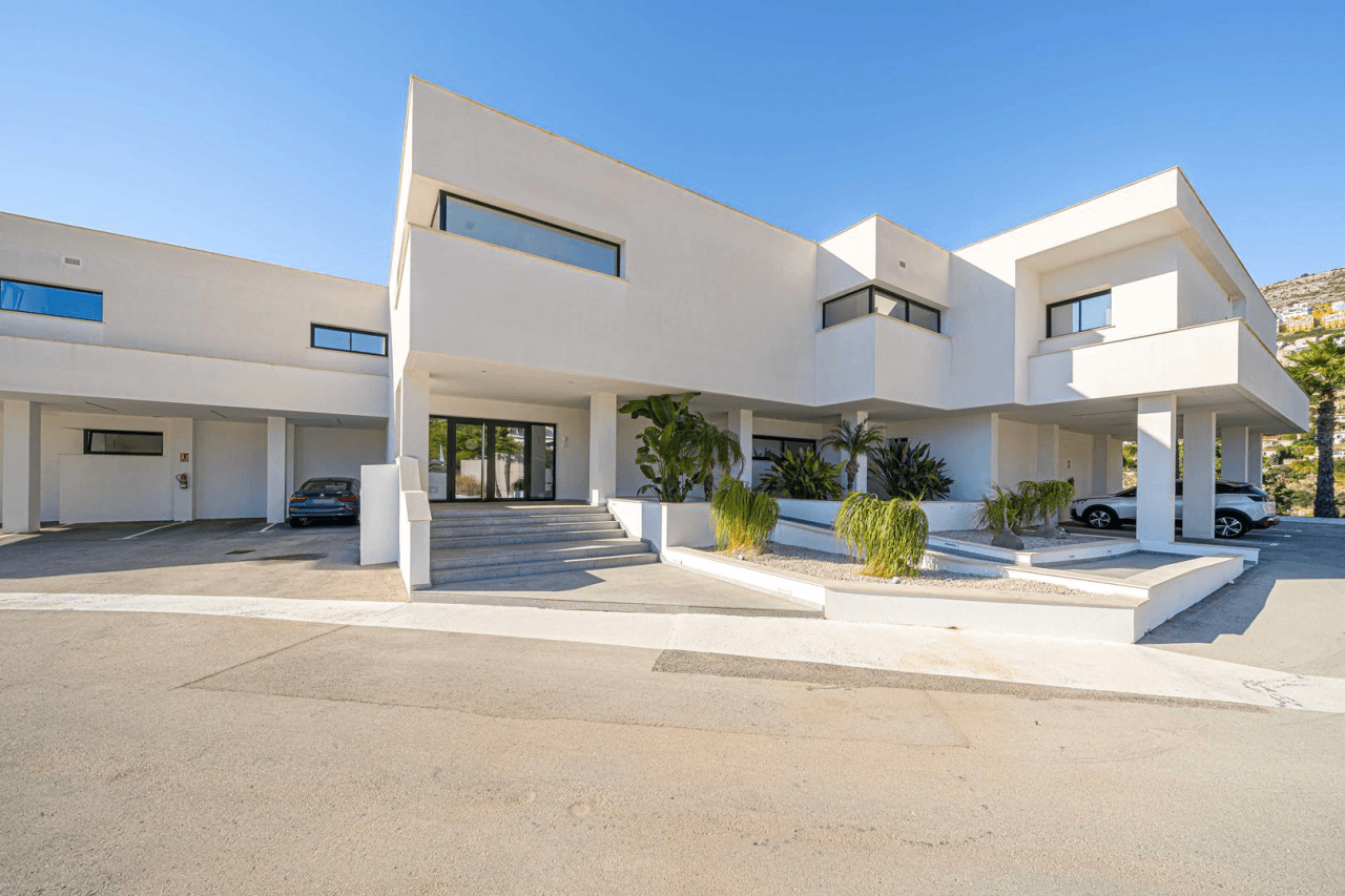 Cumbre del Sol penthouse moderne de luxe avec vue sur les falaises et la mer