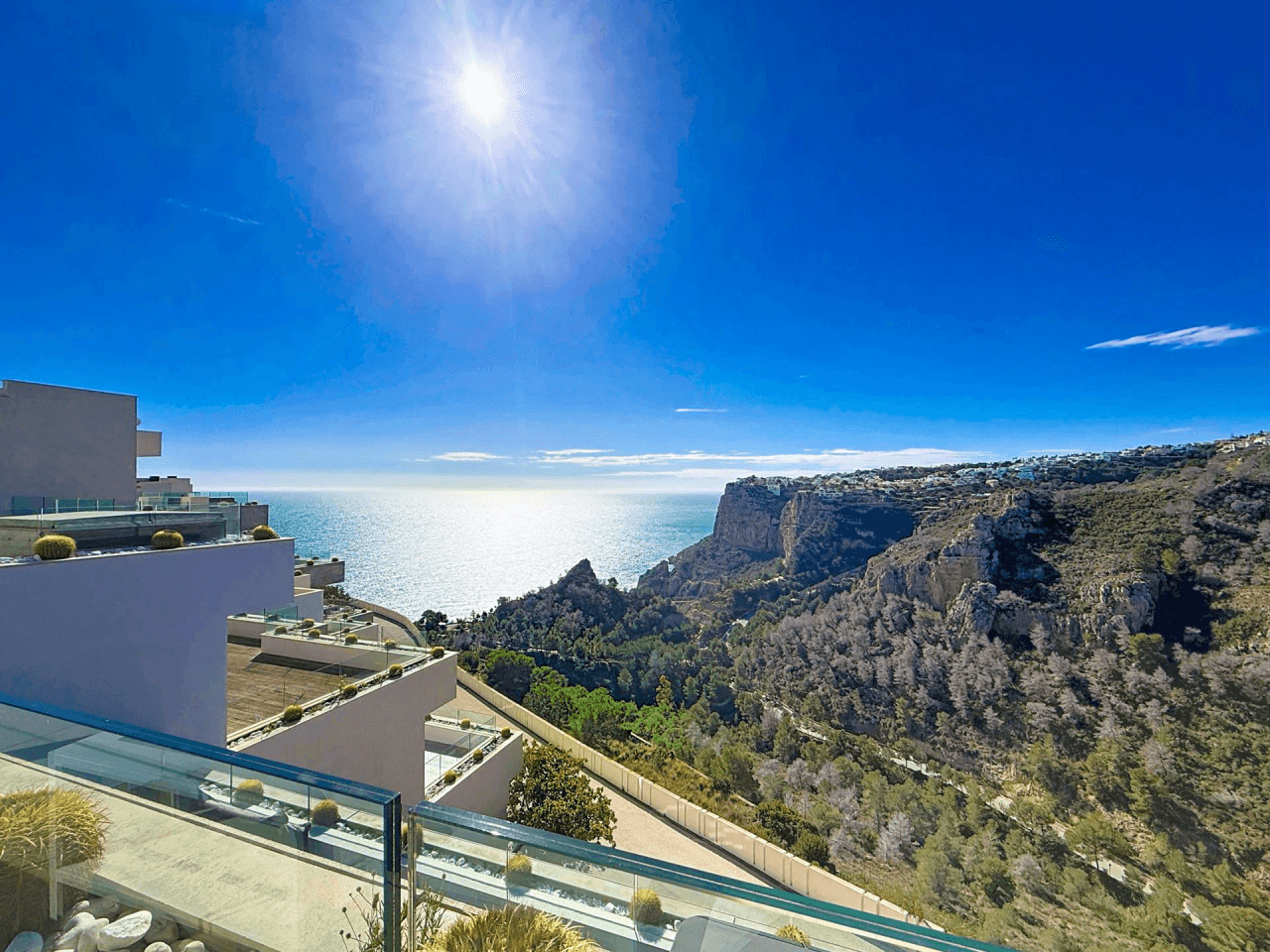 Cumbre del Sol penthouse moderne de luxe avec vue sur les falaises et la mer