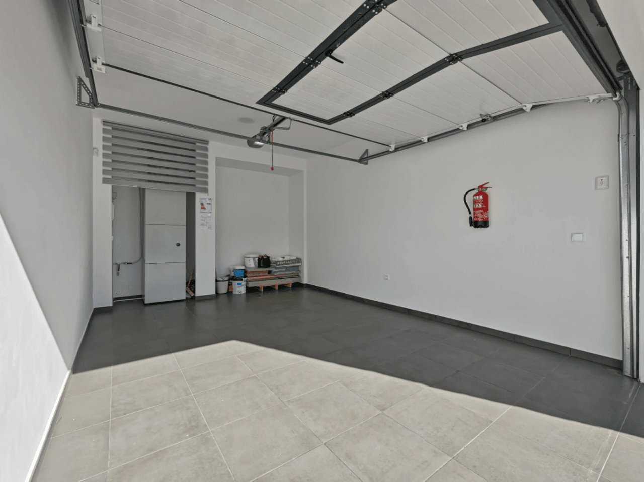 Villa moderne à La Fustera : 3 chambres et piscine privée