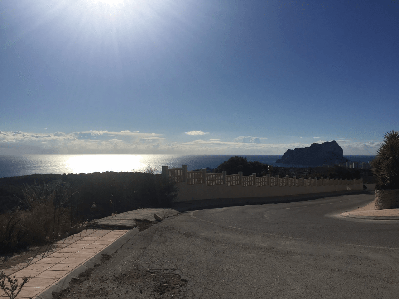 Terrain à vendre avec vue sur la mer à Benissa Costa