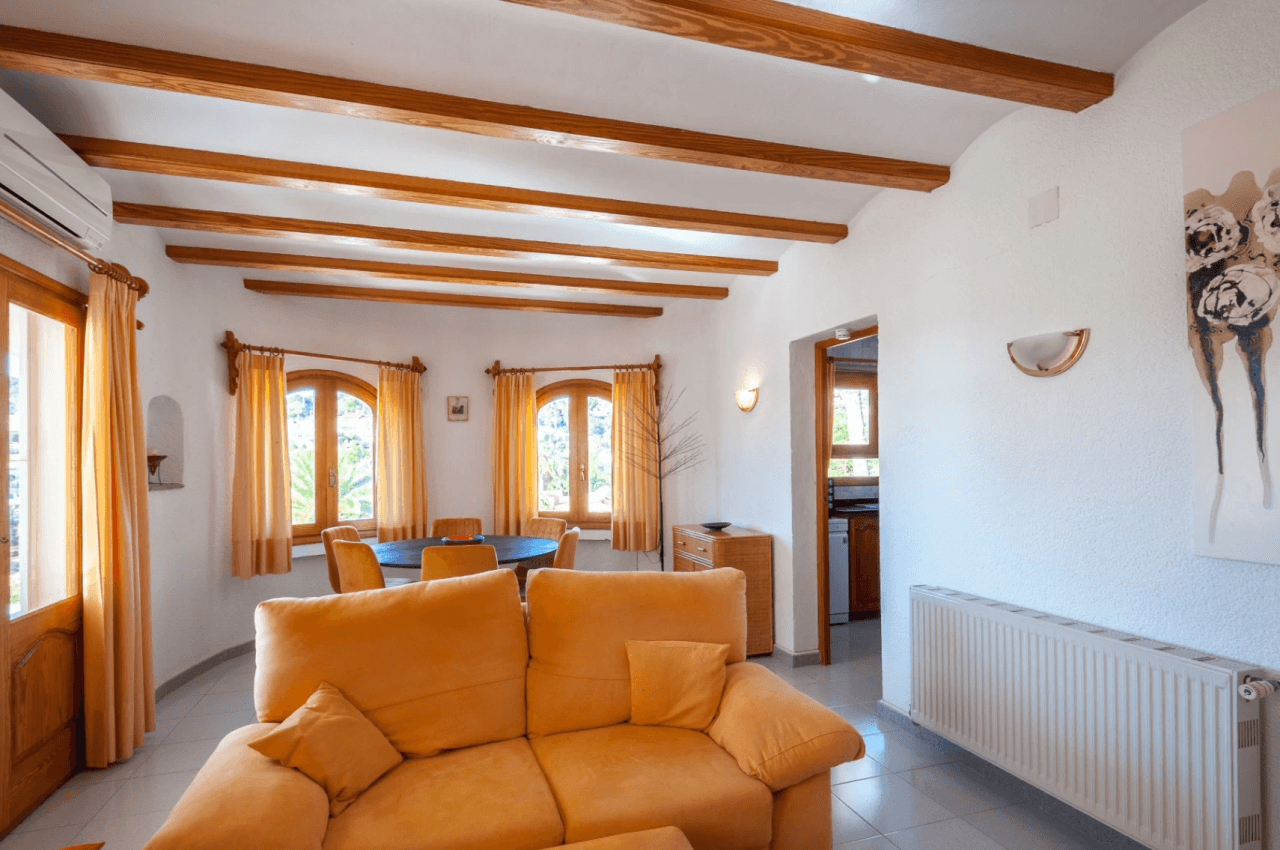 Villa méditerranéenne orientée sud-ouest à Benissa, près du club de golf San Jaime.