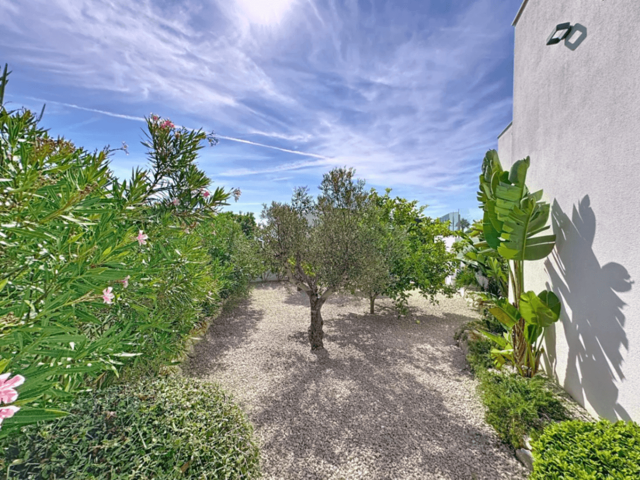 Villa moderne Cumbre del Sol avec vue sur la mer
