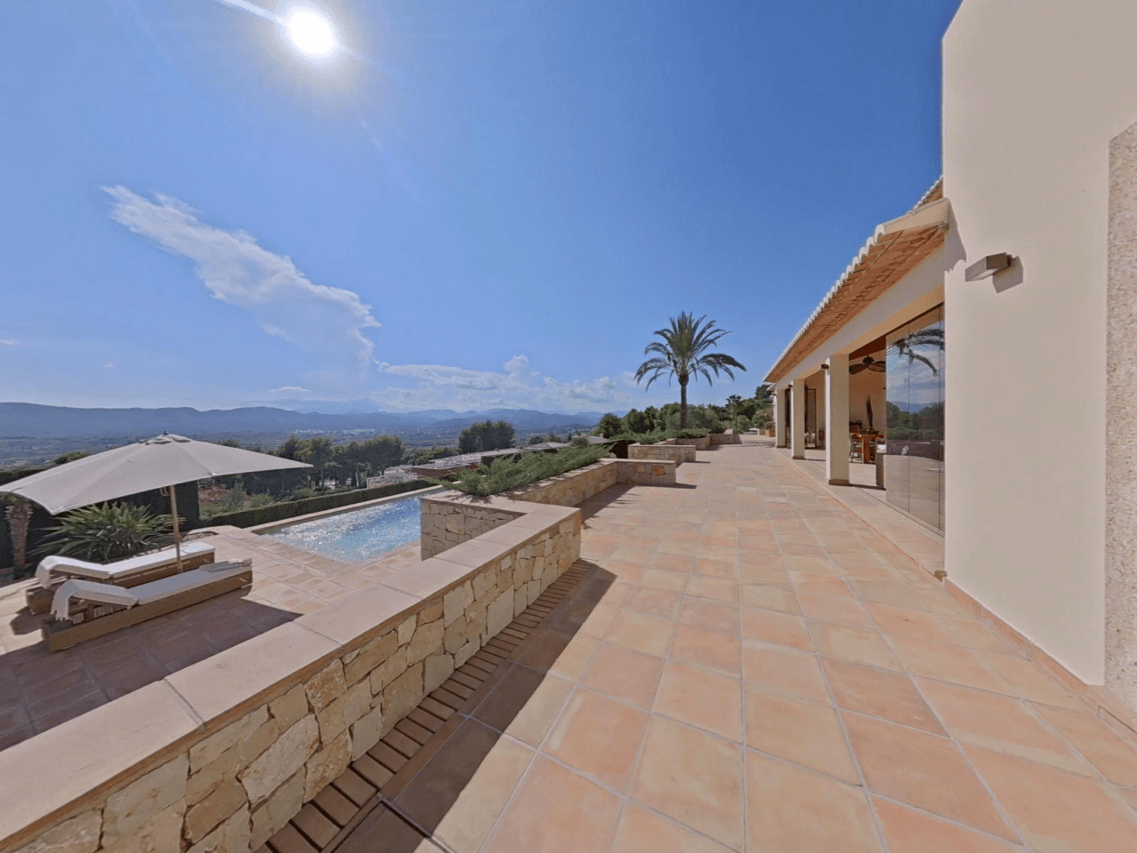 Villa de luxe avec vues panoramiques à vendre à Montgó Jávea.