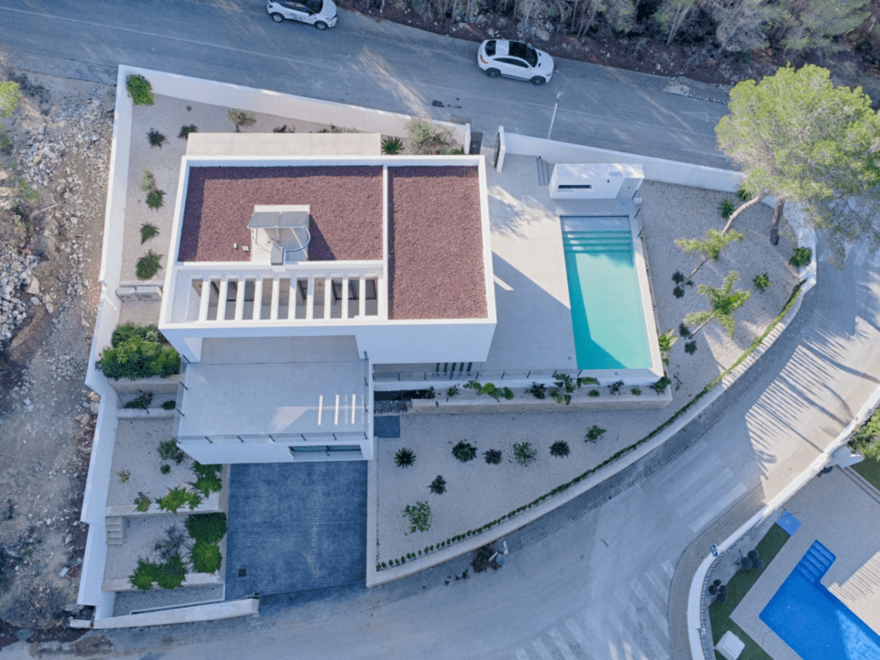 VILLA NOUVELLEMENT CONSTRUITE À TEULADA, SITUÉE DANS LE QUARTIER DE BENIMEIT