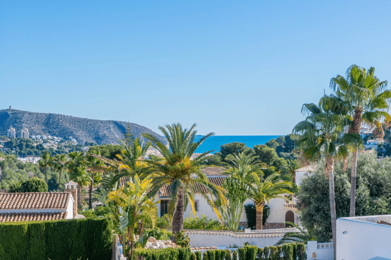 Villa à vendre avec 4 chambres à Benimeit, Moraira.