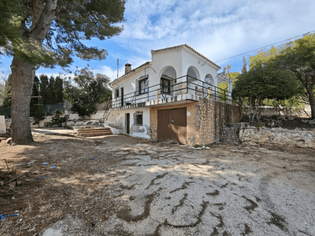 Vente de villa à réformer avec 2 chambres à Moraira, Alicante