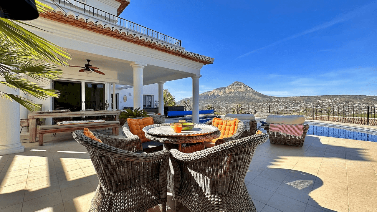 Excellente villa à vendre avec vue sur la mer à Piver - Javea