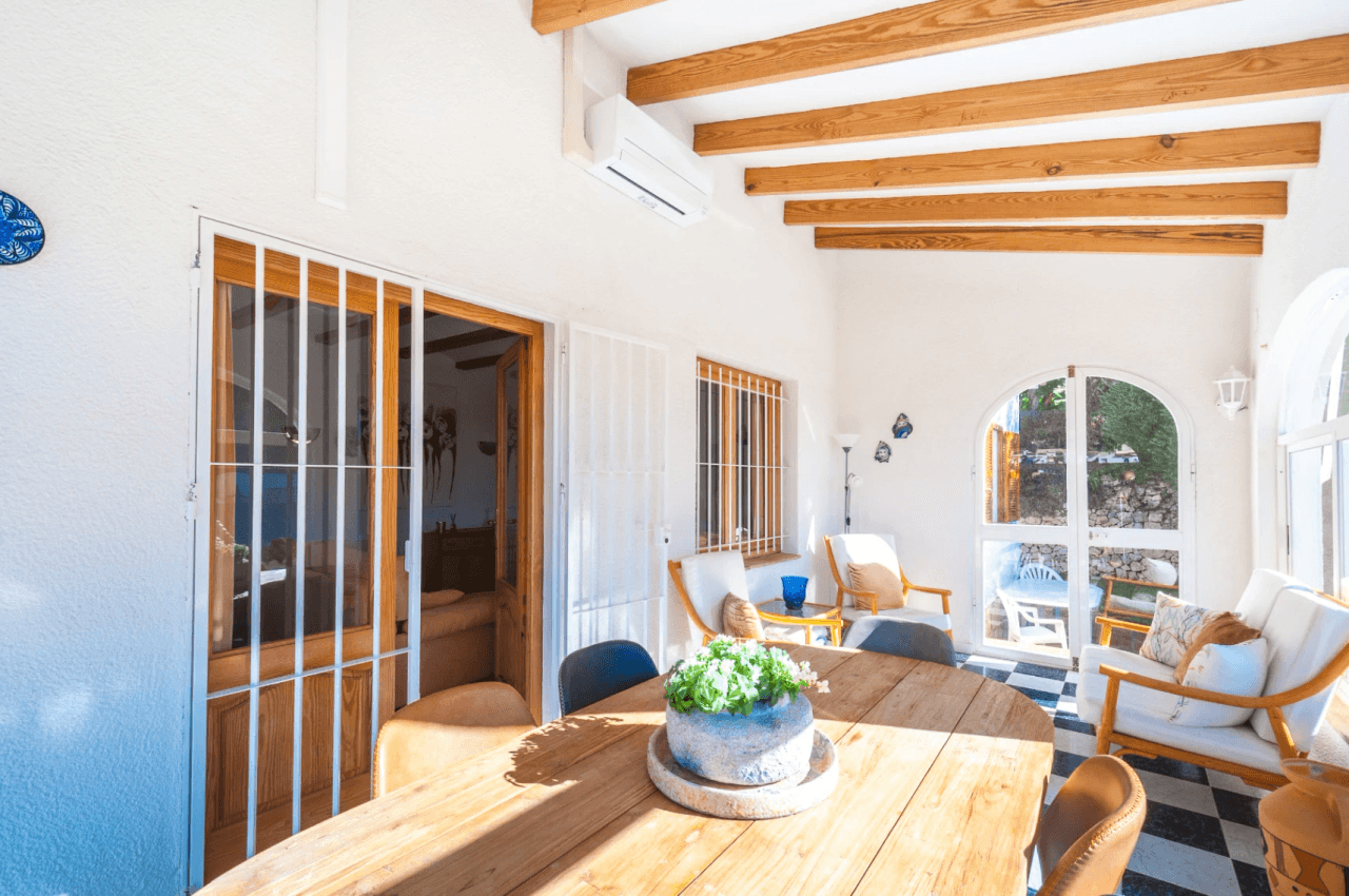 Villa méditerranéenne orientée sud-ouest à Benissa, près du club de golf San Jaime.