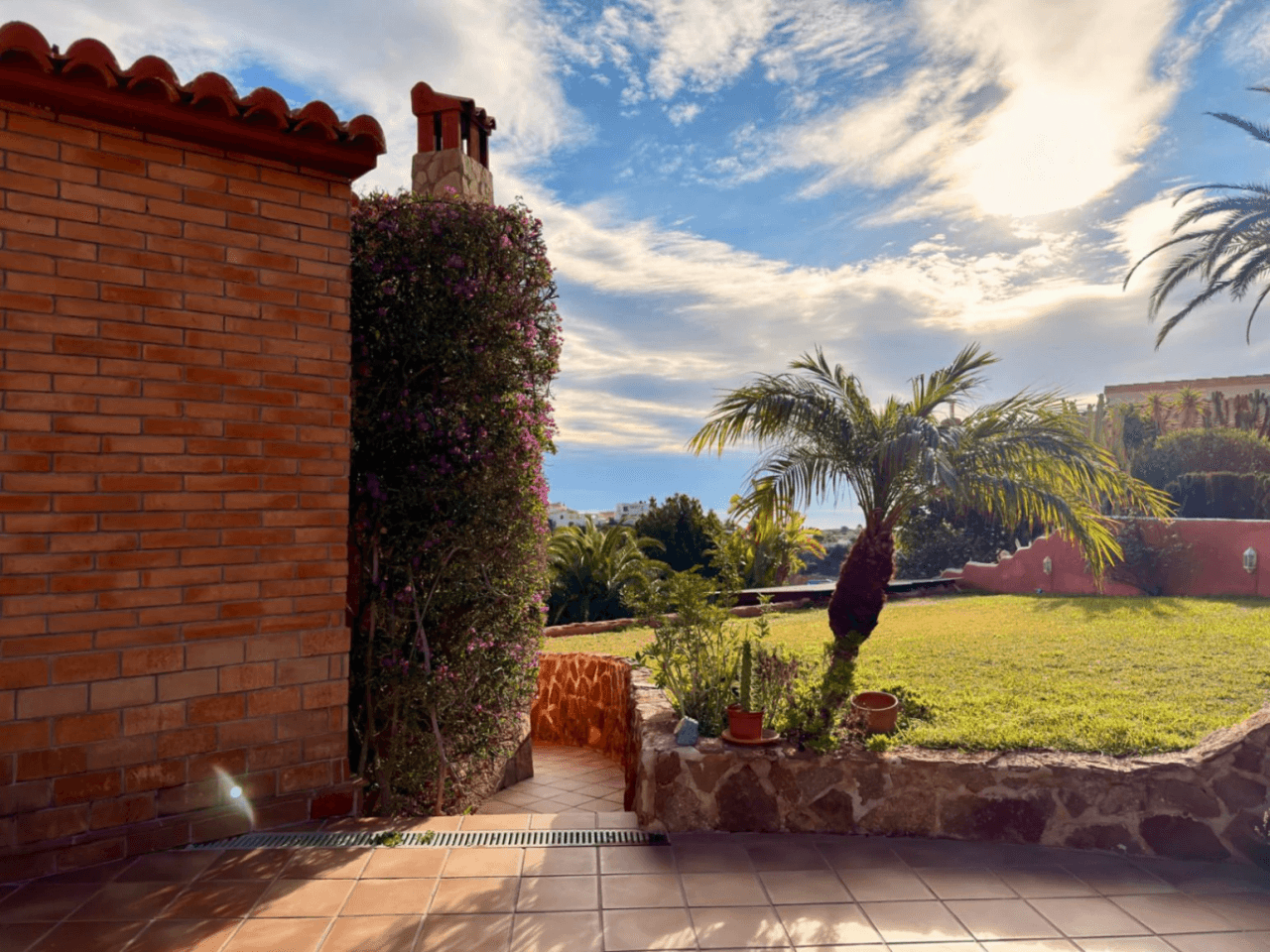 Cumbre del Sol : villa méditerranéenne avec piscine et vue sur la mer