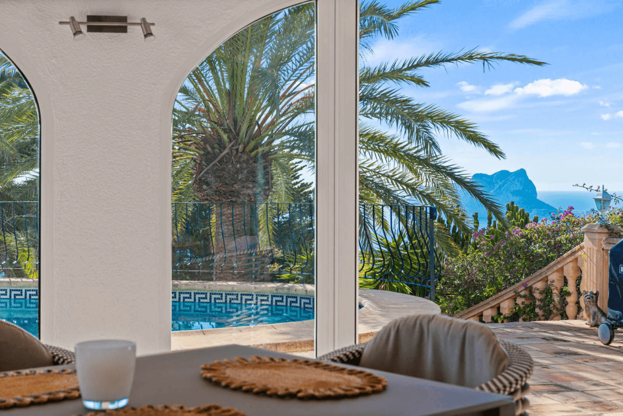 Villa avec un grand terrain à vendre à Moraira