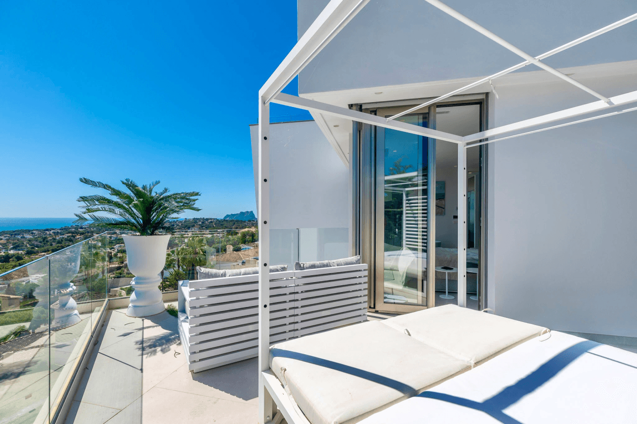 Villa de luxe exceptionnelle à Moraira – Où le design, la technologie et la vue sur la mer se rencontrent