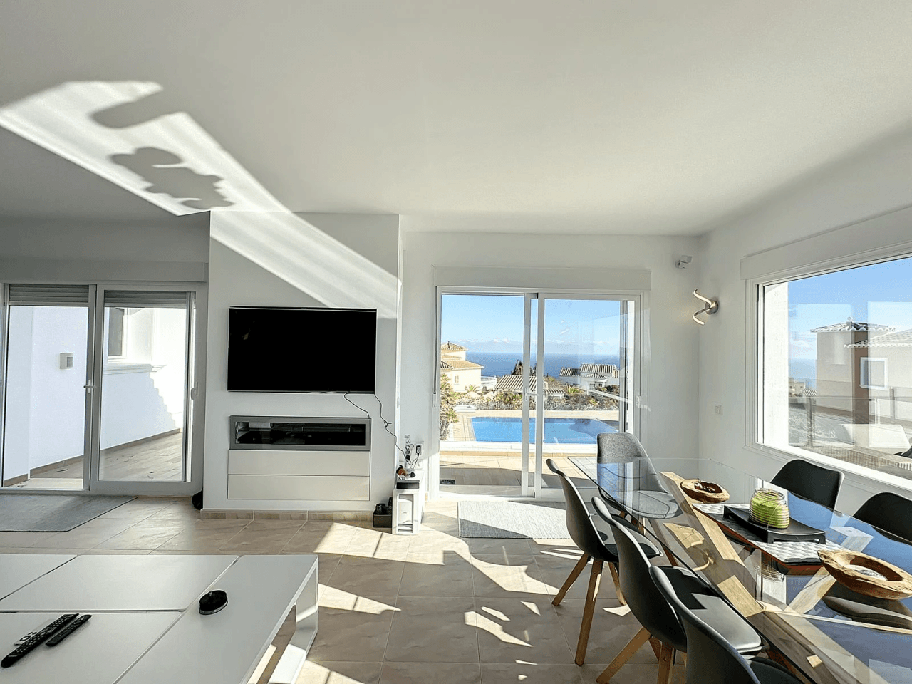 Villa Cumbre del Sol avec vue sur la mer à Magnolias