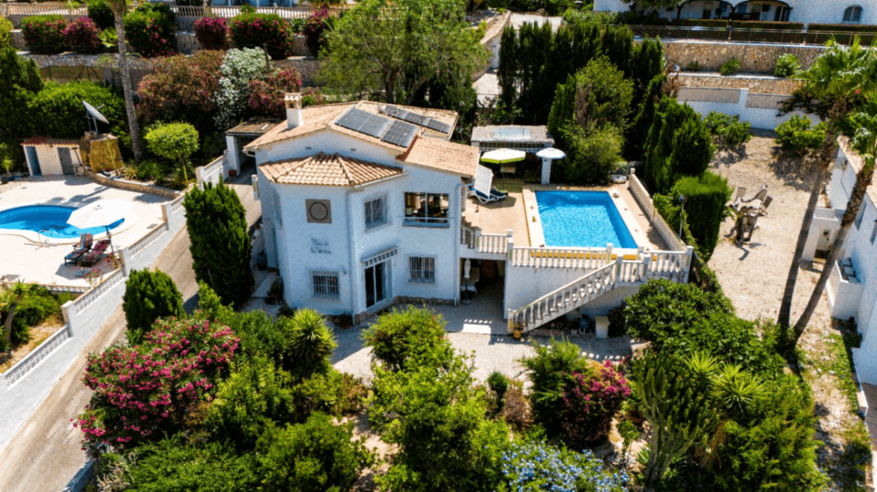 Villa tranquille avec vue sur la montagne à vendre à Calpe