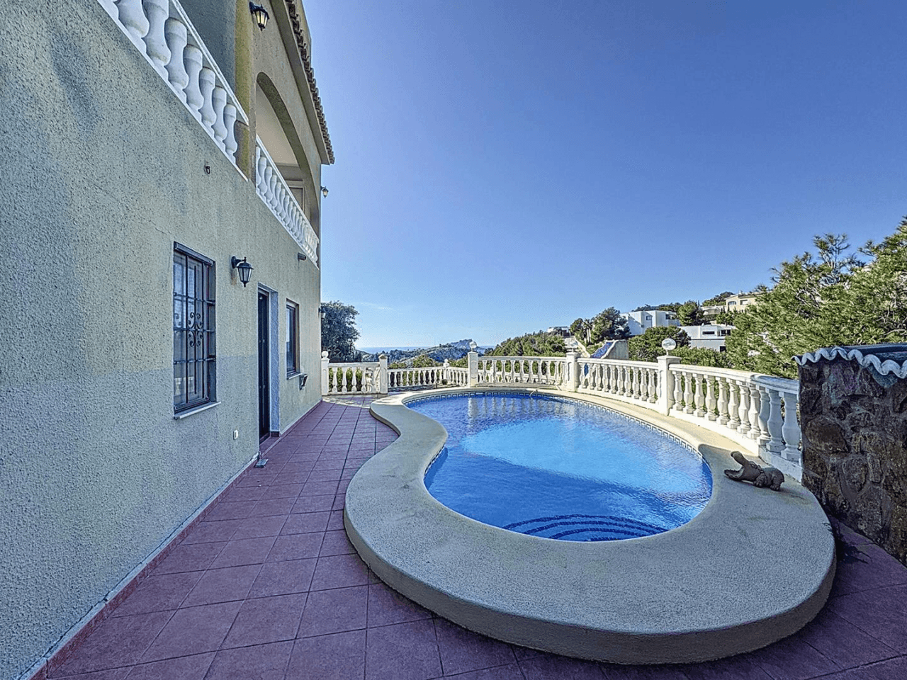 Villa Cumbre del Sol avec vue sur la mer et piscine privée