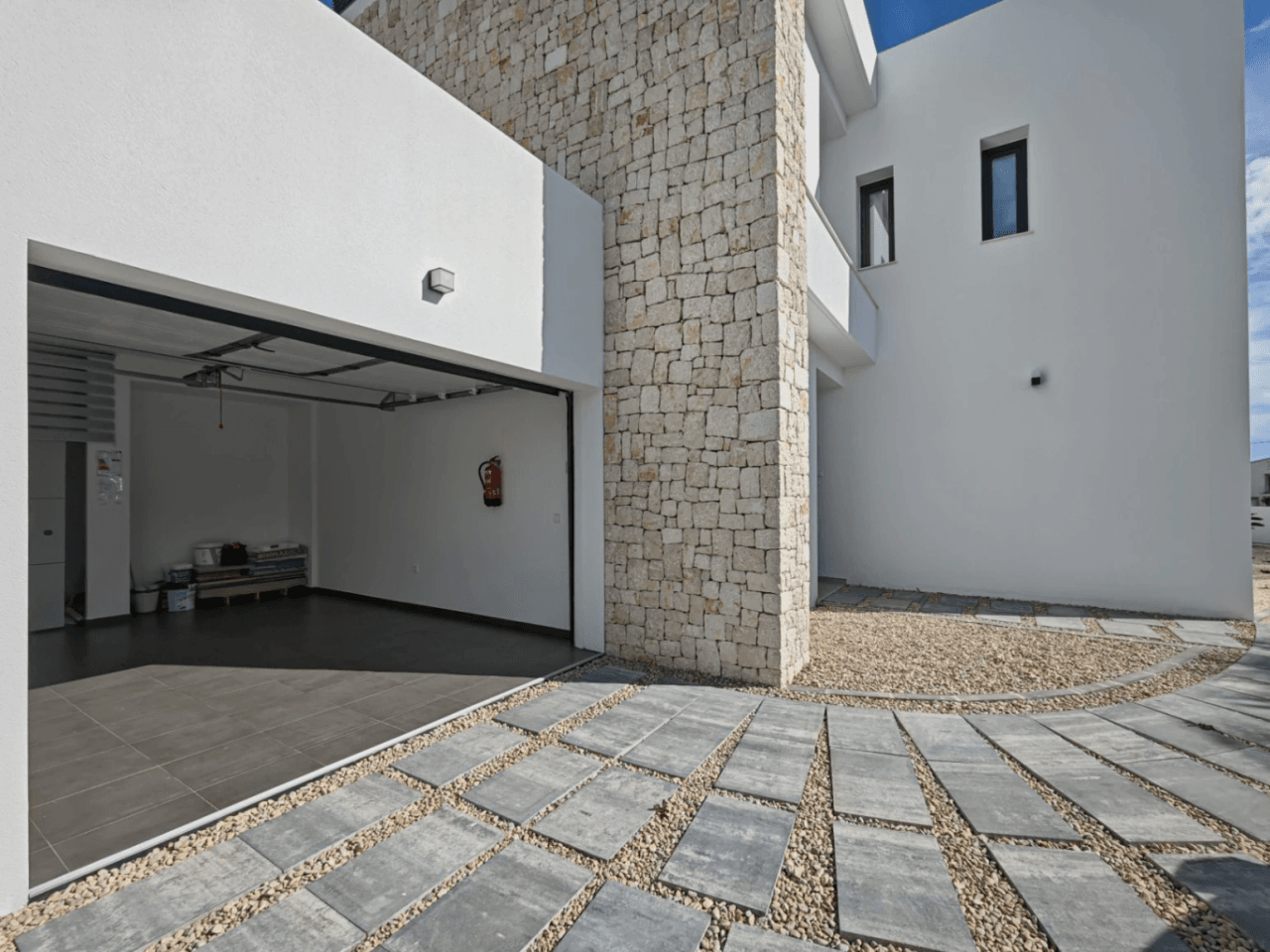Villa moderne à La Fustera : 3 chambres et piscine privée