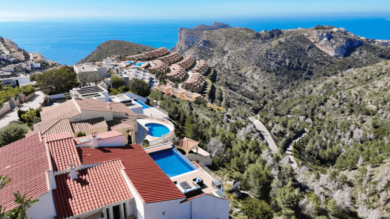 Cumbre del Sol, Villa de lujo con vistas panorámicas al mar en Magnolias