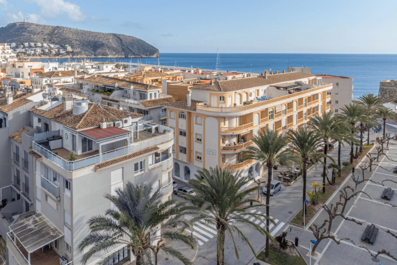 Appartement à vendre au centre de Moraira, 3 chambres.