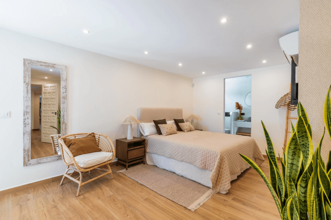 Villa ibicenca entièrement rénovée avec appartement d'invités à Jávea
