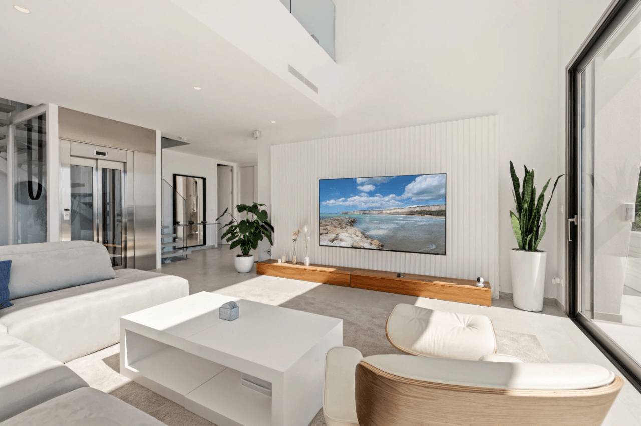 Villa de luxe exceptionnelle à Moraira – Où le design, la technologie et la vue sur la mer se rencontrent