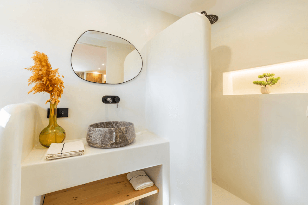 Villa ibicenca entièrement rénovée avec appartement d'invités à Jávea
