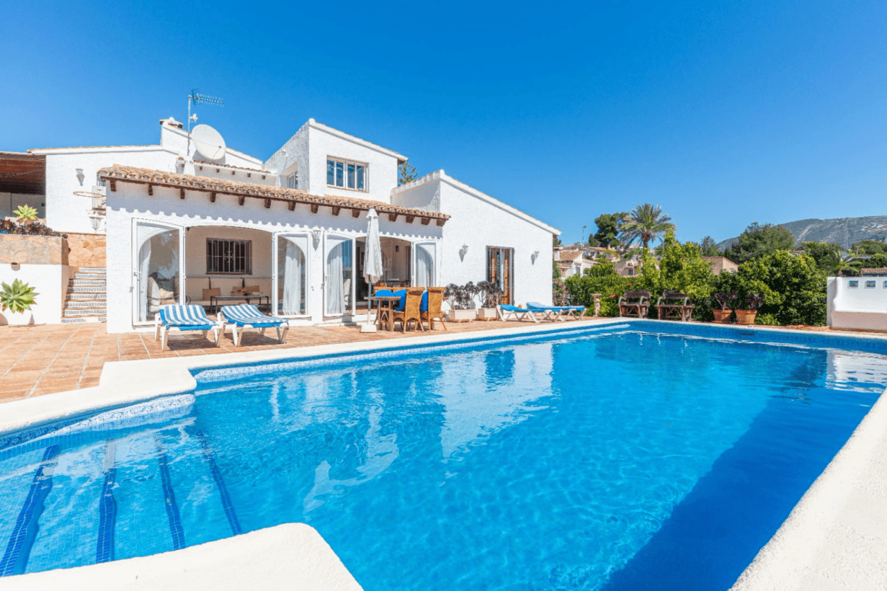 Villa à vendre à Moraira avec 4 chambres et piscine privée