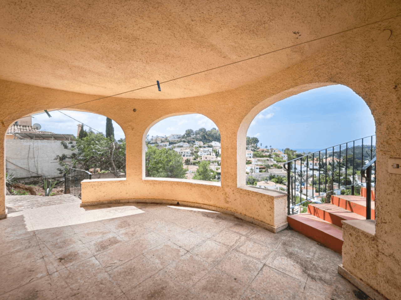 Vente de villa à rénover à Montemar, Benissa avec 3 chambres.